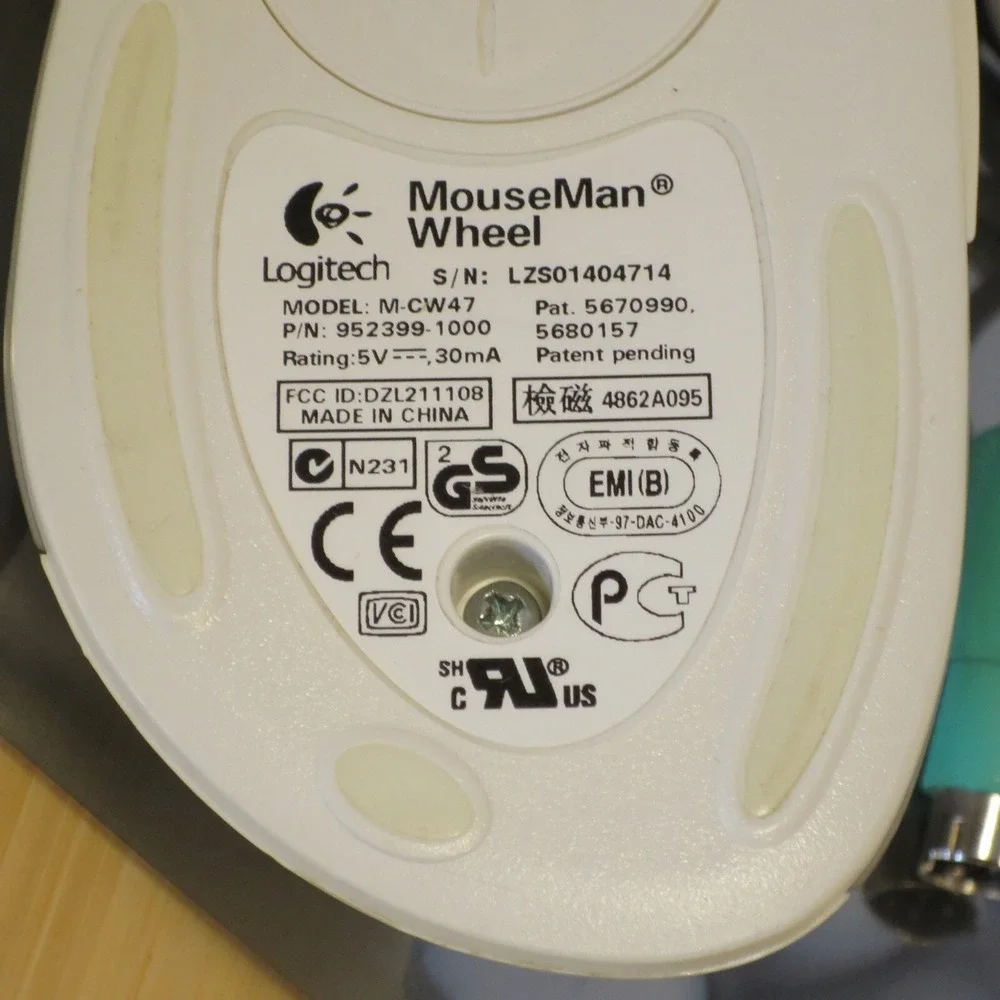 Logitech M-CW47 Ergonomic MouseMan Wheel‎ Mouse with Mouse Ball - Tested - 03